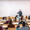 維多利亞大學開始尋找新的副校長
