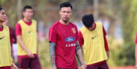 結束了國足集訓的姜至鵬目前已經抵達深圳
