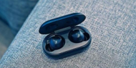 三星GALAXY BUDS LIVE耳機外殼和顏色經過過濾