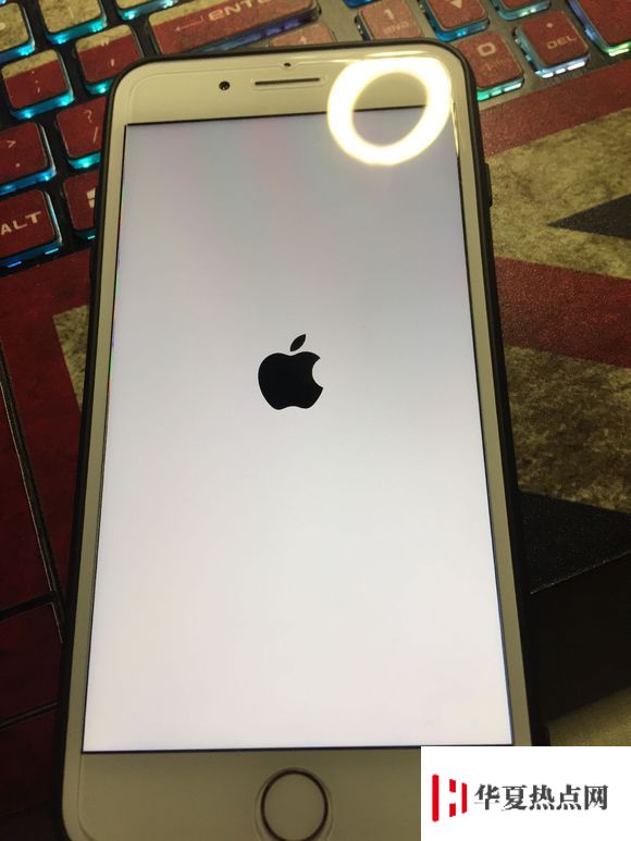 蘋果iPhone手機白蘋果，關不了機怎么辦？
