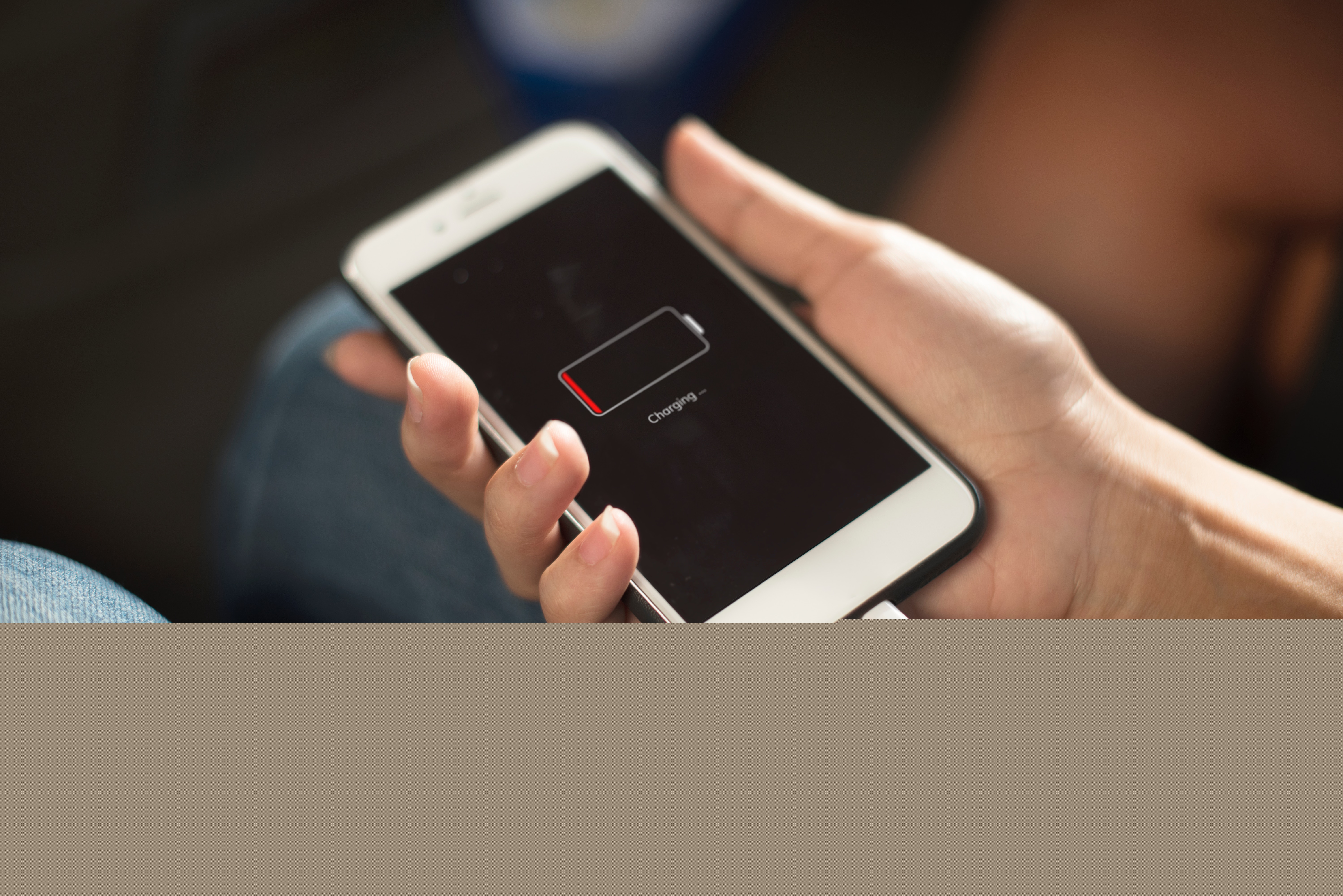 iPhone 首次充電需要多久？充電充不滿和充電過量哪個傷害更大?