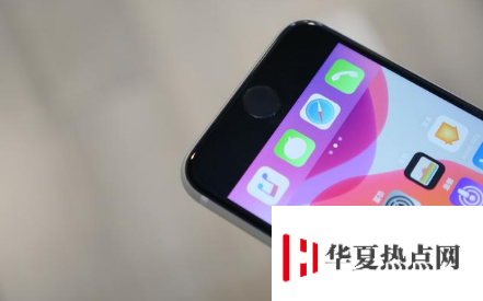 2020年了，我們是否還需要一部小屏手機？