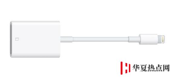 如何將單反相機 SD 卡中的照片傳輸到 iPhone？
