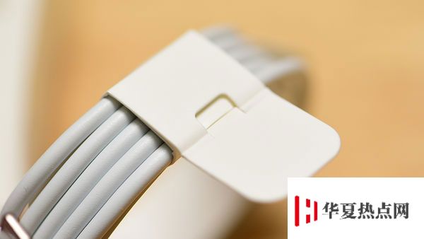 如何辨別 iPhone 快充數據線的真假？新舊款快充數據線有什么區別？