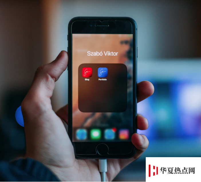 iPhone/iPad 是否可以一直連接充電器充電？