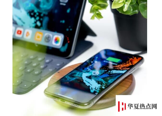 iPhone XS Max 無線充電有什么影響，與有線充電有哪些區別？
