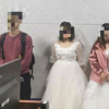四女子鐵路上拍婚紗藝術照被罰