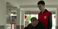大學生發明老人起行無憂椅