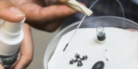 新型電磁噴霧將物體轉化為用于生物醫學應用的毫微機器人