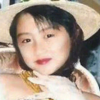 謝霆鋒童年女裝照片流出撞臉關曉彤