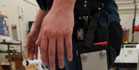 研究檢查了機器人的外骨骼和身體健康狀況