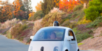 Google測試自動駕駛汽車鳴喇叭