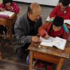 島上小學唯一老師每天開船接送學生上學