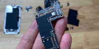 iPhone12ProMax拆解顯示電池尺寸奇怪的變化
