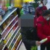 宜昌超市大爺插隊未遂惱羞成怒用菜猛砸收銀員
