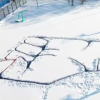 雪后大連理工驚現巨幅畫作