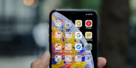這款亞馬遜最新推出的iPhone XS Max為蘋果最大的手機節省了450美元