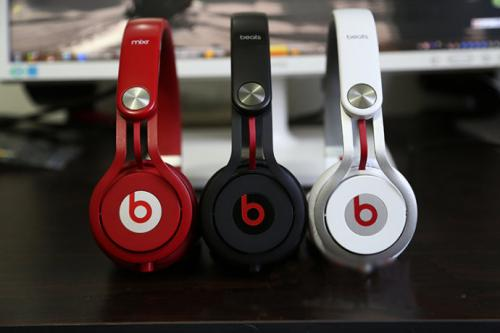Back to School 活動期間購買Mac 或iPad Pro 系列產品就贈送Beats 耳機