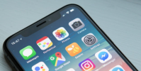 四代iPhone在我們的應用程序發布比賽中齊頭并進