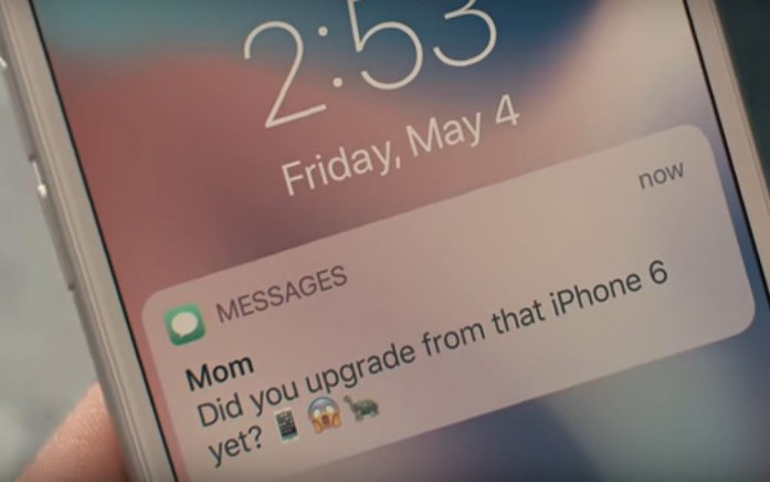 三星在最新廣告中重新嘲笑iPhone