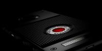 RED的Hydrogen One智能手機帶有全息顯示屏