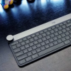 Qwerkywriter小號是櫻桃藍色鍵盤包裹在復古風格