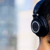 一個老舊的回歸Audio Technica的傳奇ATH-M50終于包括藍牙