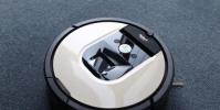 iRobot的新Roomba學會了自己清理