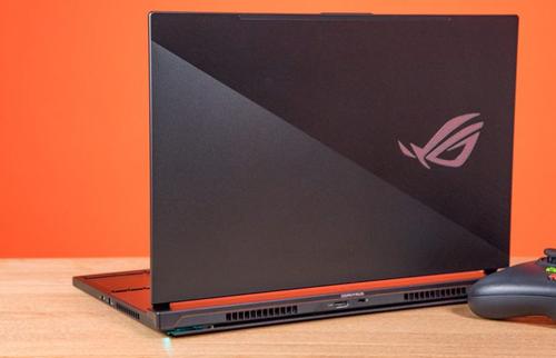 華碩ROG Zephyrus S評論你想要騰出空間的大筆記本電腦
