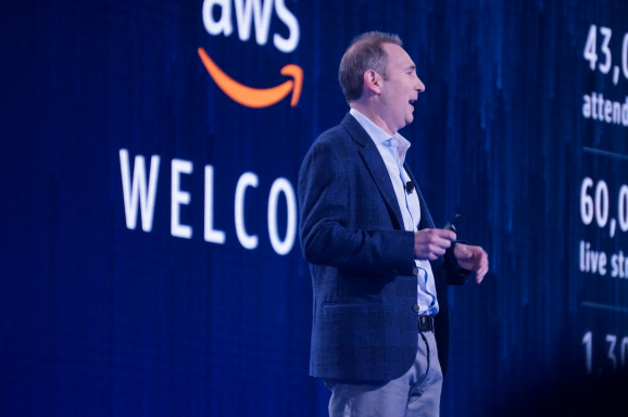 Amazon  Web Services為Kubernetes提供兩種容器服務