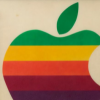 上世紀70年代末的蘋果logo牌于當地時間3月26日拍賣