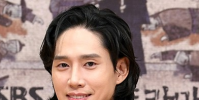韓國藝人樸成焄近日辭演了原定出演的JTBC電視劇只一個人