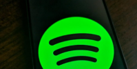 Spotify添加了新的播客功能包括民意調查