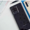 三星GalaxyS22Ultra在甲板上使用SPen在現實生活中的圖像中泄漏