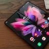 比爾蓋茨使用的是三星GalaxyZFold3而不是微軟的SurfaceDuo2