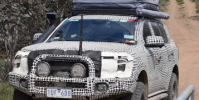 2022年福特珠穆朗瑪峰在與RangerRaptor猛烈抨擊后進行活動