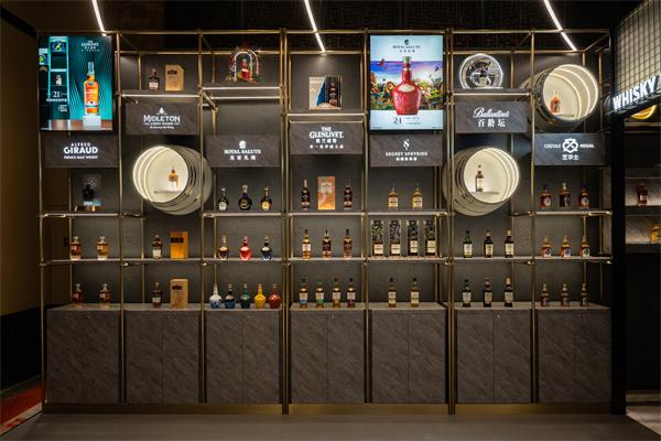 1692003177436987.jpg 保樂力加攜旗下眾多烈酒品牌再度參展Whisky L! 2023 馬爹利全新單一產區系列首度亮相中國